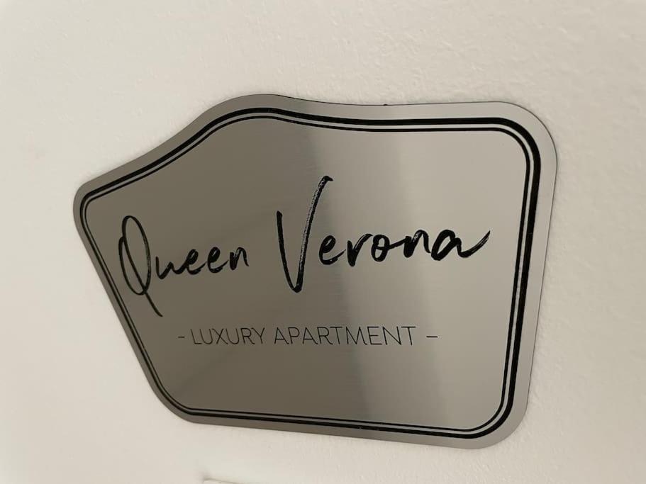 Queen Verona Luxury Apartment Exterior photo